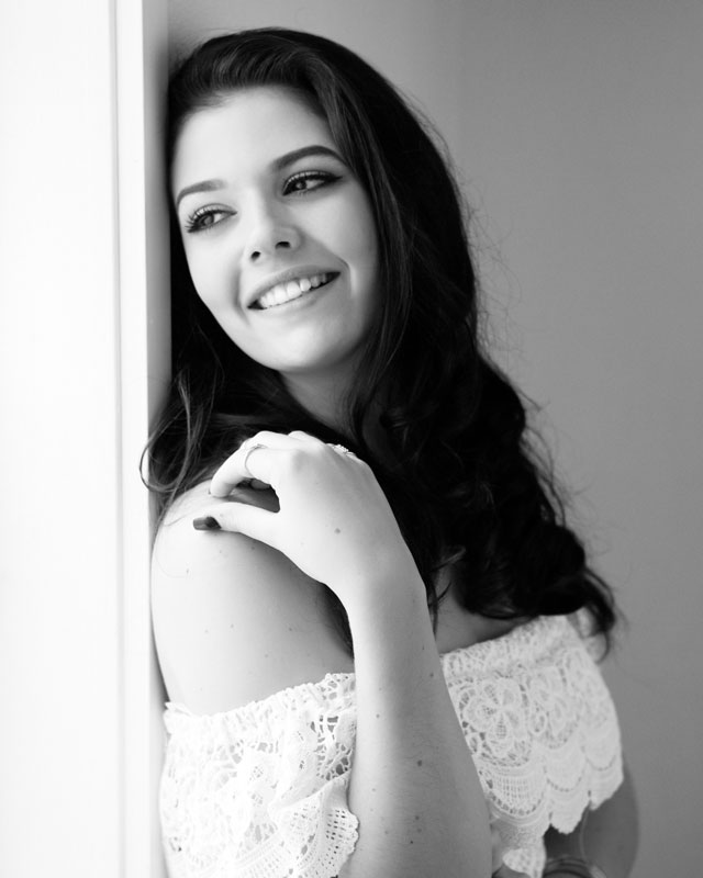 vintage style to glamour photography Sydney glamour photographer vintage