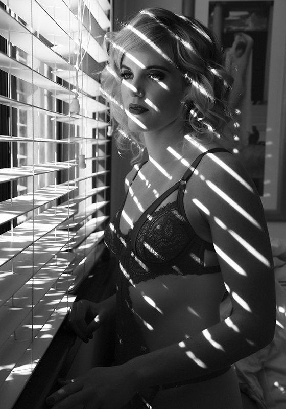 filmnoirrm boudoir photography